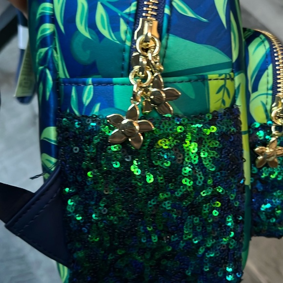 Disney Aulani Resort Loungefly Backpack - NWT - Picture 4 of 8